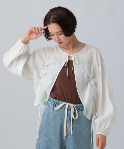 LEPSIM(レプシィム)の「シャーリングリボンブラウス 497157(シャツ/ブラウス・レディース・オフホワイト/ブラック/ブルー・FREE)」の16枚目の写真