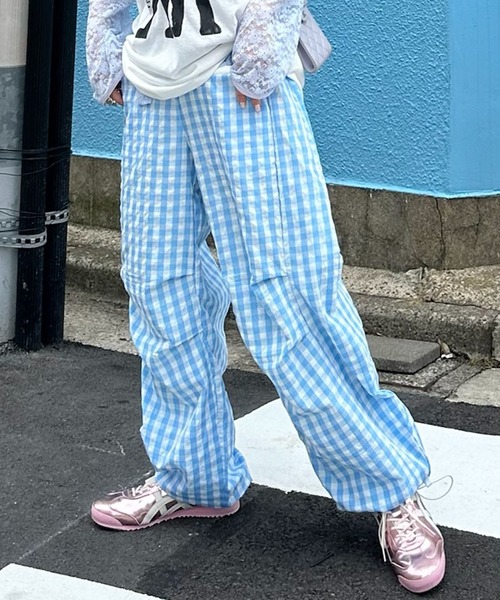 Alley Tokyo(アリートーキョー)の「いろんな柄パラシュートパンツ(その他パンツ・レディース・イエロー/レッド/サックスブルー/ブラック/ブラウン/ピンク・F)」の3枚目の写真