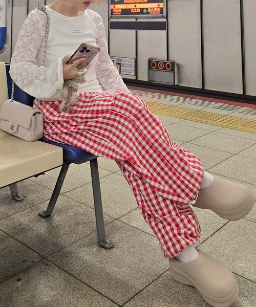 Alley Tokyo(アリートーキョー)の「いろんな柄パラシュートパンツ(その他パンツ・レディース・イエロー/レッド/サックスブルー/ブラック/ブラウン/ピンク・F)」の11枚目の写真