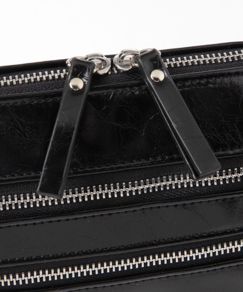 LAKOLE（ラコレ）の「Wジップスクエアショルダーバッグ / 494027（ショルダーバッグ・レディース・ブラック/ボルドー/オフホワイト・FREE）」の14枚目の写真