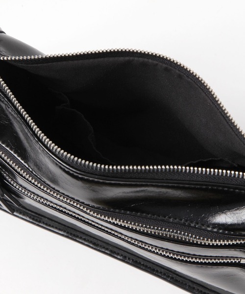 LAKOLE（ラコレ）の「Wジップスクエアショルダーバッグ / 494027（ショルダーバッグ・レディース・ブラック/ボルドー/オフホワイト・FREE）」の6枚目の写真