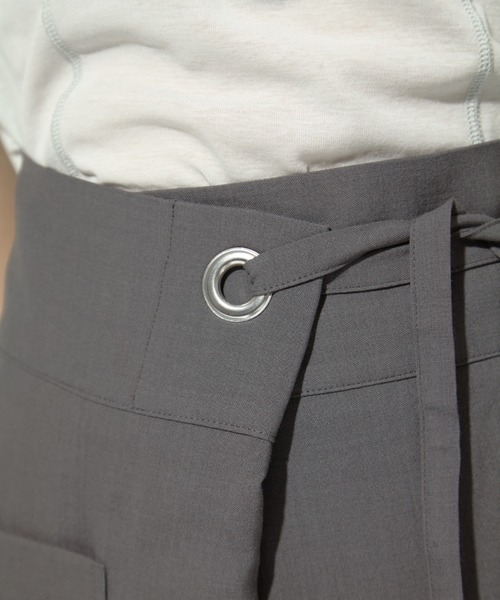 UJOH（ウジョー）の「【UJOH/ウジョー】《STUDIOUS別注》Eylet Wide PNT/アイレットワイドパンツ（スラックス・レディース・グレー/ブラック・1/2）」の13枚目の写真