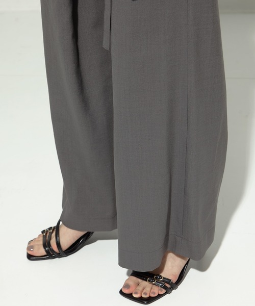 UJOH（ウジョー）の「【UJOH/ウジョー】《STUDIOUS別注》Eylet Wide PNT/アイレットワイドパンツ（スラックス・レディース・グレー/ブラック・1/2）」の16枚目の写真