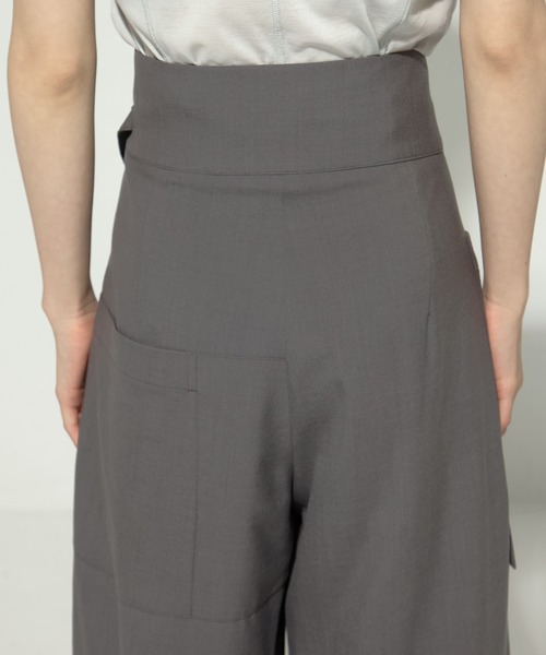 UJOH（ウジョー）の「【UJOH/ウジョー】《STUDIOUS別注》Eylet Wide PNT/アイレットワイドパンツ（スラックス・レディース・グレー/ブラック・1/2）」の17枚目の写真