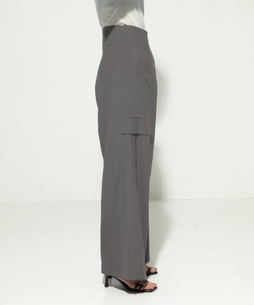 UJOH（ウジョー）の「【UJOH/ウジョー】《STUDIOUS別注》Eylet Wide PNT/アイレットワイドパンツ（スラックス・レディース・グレー/ブラック・1/2）」の11枚目の写真