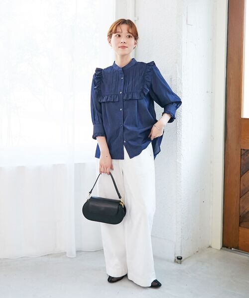 le.coeur blanc(ルクールブラン)の「デニムフリルブラウス(シャツ/ブラウス・レディース・ネイビー/ブルー・38)」の8枚目の写真