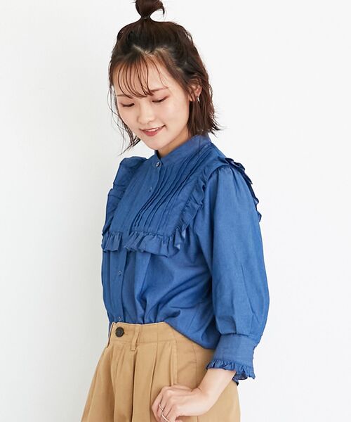 le.coeur blanc(ルクールブラン)の「デニムフリルブラウス(シャツ/ブラウス・レディース・ネイビー/ブルー・38)」の22枚目の写真