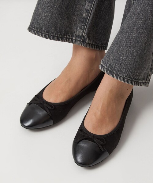 green label relaxing(グリーンレーベルリラクシング)の「ラウンド バレエシューズ 撥水(バレエシューズ・レディース・ナチュラル/ブラック/ブラウン系・25cm/24.5cm/24cm/22.5cm/23.5cm/23cm)」の15枚目の写真