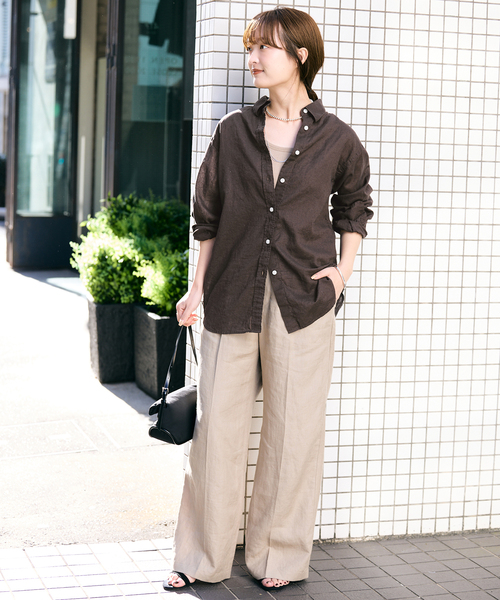 SLOBE IENA（スローブイエナ）の「《追加2》リネンコットンレギュラーシャツ（シャツ/ブラウス・レディース・スカイブルー/ブラウン/ホワイト・FREE）」の9枚目の写真