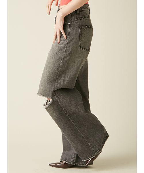 LILY BROWN（リリーブラウン）の「ステップウエストワイドデニムパンツ（デニムパンツ・レディース・ブラック/ピンク/ブルー・0/1）」の17枚目の写真