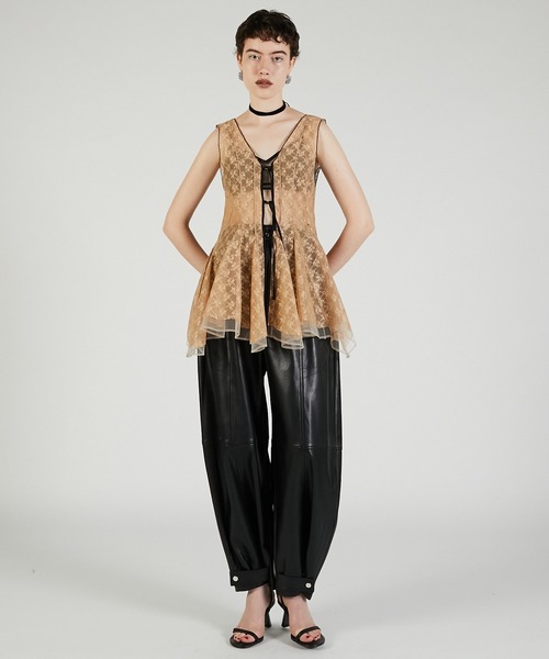 PRANK PROJECT（プランクプロジェクト）の「Fauxレザージョガーパンツ / Faux Leather Jogger Pants（その他パンツ・レディース・ライトイエロー/ブラック/レッド・38/36）」の7枚目の写真