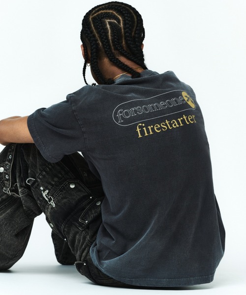 FORSOMEONE(フォーサムワン)の「FORSOMEONE FIRESTARTER TEE(Tシャツ/カットソー・メンズ・チャコールグレー・50/48/46)」の8枚目の写真