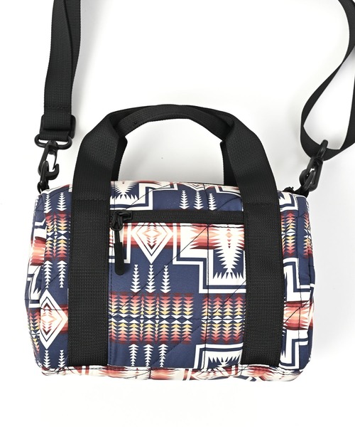 KiU（キウ）の「【PENDLETON × KiU LIMITED ITEM】ペンドルトン スクエアパデッドミニボストンバッグ（ショルダーバッグ・レディース・ネイビー/カーキ・FREE）」の13枚目の写真