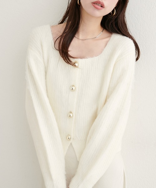 natural couture(ナチュラルクチュール)の「【ZOZO限定】ころりん釦スクエアネックカーディガン(カーディガン/ボレロ・レディース・オフホワイト/グレー/ブラック/モカ/ピンク・FREE)」の6枚目の写真