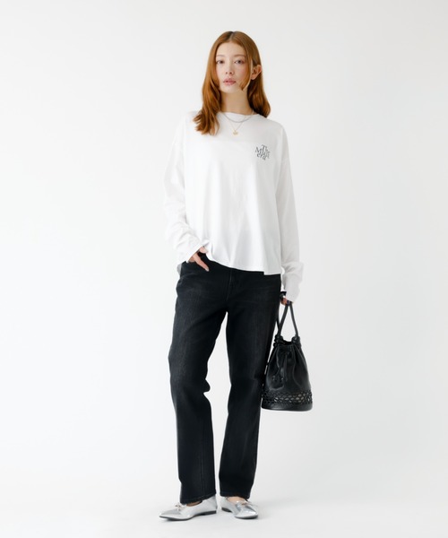 MICA&DEAL(マイカ&ディール)の「【MICA&DEAL /マイカアンドディール】バックプリントロンT/カットソー/ロゴT【WEB限定】(Tシャツ/カットソー・レディース・ホワイト/ベージュ/スミクロ・フリー)」の4枚目の写真