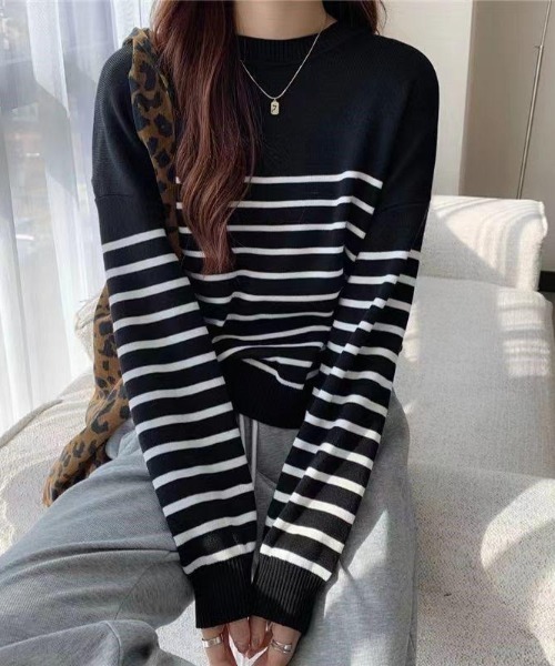 cammie(キャミー)の「ボーダーニットトップス(ニット/セーター・レディース・ブラック/ホワイト・LARGE/MEDIUM)」の2枚目の写真