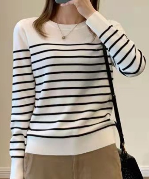 cammie(キャミー)の「ボーダーニットトップス(ニット/セーター・レディース・ブラック/ホワイト・LARGE/MEDIUM)」の5枚目の写真