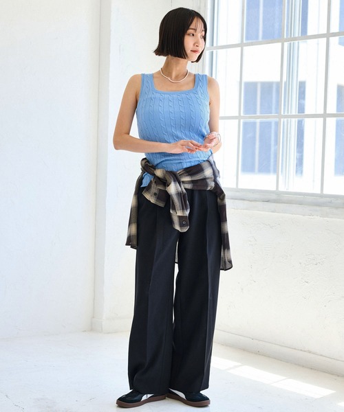 VIS（ビス）の「【前後2WAY】ケーブルニットタンクトップ（タンクトップ・レディース・ベージュ/サックスブルー/チャコールグレー・FREE）」の7枚目の写真