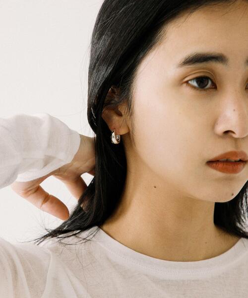 URBAN RESEARCH(アーバンリサーチ)の「decor『デコール』 Plump Drop Pierce L SV(ピアス(両耳用)・レディース・シルバー・-)」の4枚目の写真