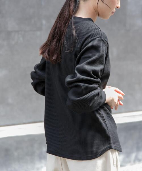 FORK&SPOON(フォークアンドスプーン)の「FORK&SPOON 変形ワッフルロングスリーブTシャツ(Tシャツ/カットソー・レディース・ホワイト系その他/アイボリー/ブラック・1)」の6枚目の写真