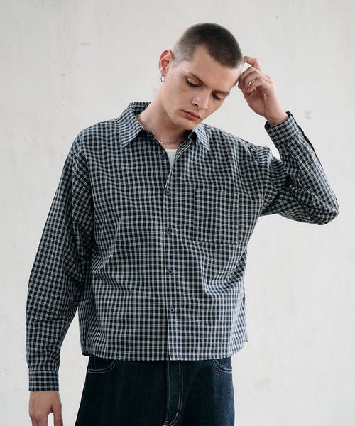 Regen Glanz（レーゲングランツ）の「basic cropped stripe shirt/ベーシッククロップドシャツ（シャツ/ブラウス・メンズ・ブルー/ライトホワイト・SMALL/MEDIUM/LARGE）」の15枚目の写真