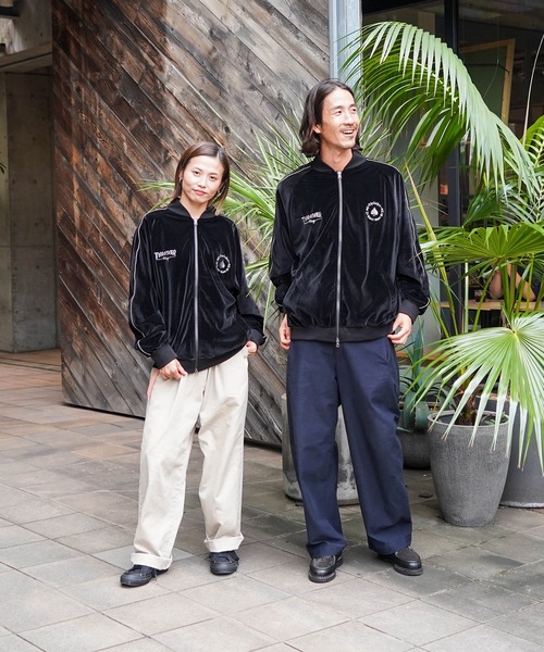 THRASHER(スラッシャー)の「VELOUR SOUVENIR JACKET/THRASHER スラッシャー ベロア スーベニアジャケット ブルゾン 刺繍 フレイムロゴ スケート ストリート Y2K レトロ ユニセックス(スカジャン・メンズ・ブラック・MEDIUM/LARGE/X-LARGE)」の2枚目の写真