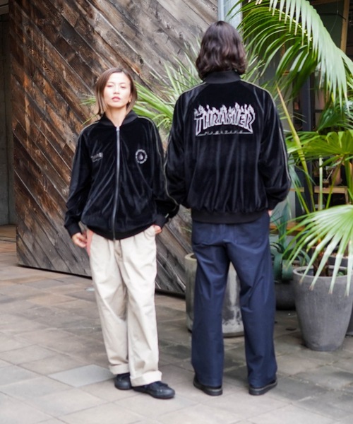 THRASHER(スラッシャー)の「VELOUR SOUVENIR JACKET/THRASHER スラッシャー ベロア スーベニアジャケット ブルゾン 刺繍 フレイムロゴ スケート ストリート Y2K レトロ ユニセックス(スカジャン・メンズ・ブラック・MEDIUM/LARGE/X-LARGE)」の3枚目の写真