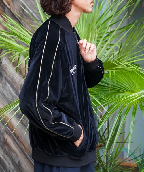 THRASHER(スラッシャー)の「VELOUR SOUVENIR JACKET/THRASHER スラッシャー ベロア スーベニアジャケット ブルゾン 刺繍 フレイムロゴ スケート ストリート Y2K レトロ ユニセックス(スカジャン・メンズ・ブラック・MEDIUM/LARGE/X-LARGE)」の9枚目の写真