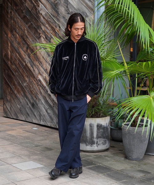 THRASHER(スラッシャー)の「VELOUR SOUVENIR JACKET/THRASHER スラッシャー ベロア スーベニアジャケット ブルゾン 刺繍 フレイムロゴ スケート ストリート Y2K レトロ ユニセックス(スカジャン・メンズ・ブラック・MEDIUM/LARGE/X-LARGE)」の5枚目の写真