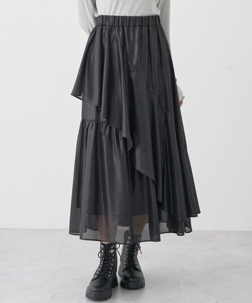 earth music&ecology（アースミュージックアンドエコロジー）の「シャイニーラッフルスカート（スカート・レディース・ライトグレー/ブラック・FREE）」の3枚目の写真