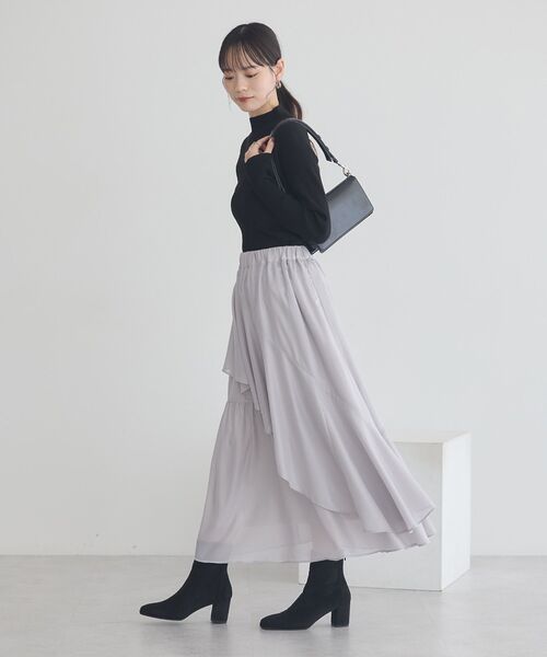 earth music&ecology（アースミュージックアンドエコロジー）の「シャイニーラッフルスカート（スカート・レディース・ライトグレー/ブラック・FREE）」の16枚目の写真
