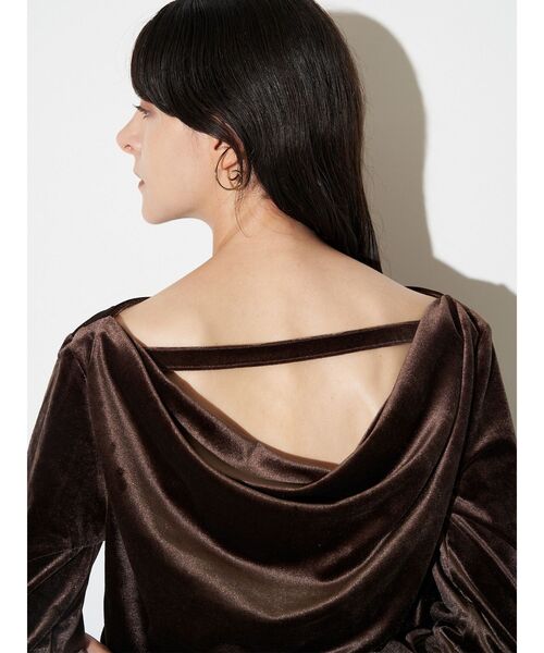 【美品　送料無料】変形ドレープ カットソー　ブラック　フリーサイズ 楽天市場】ドレープ 胸元 デザイントップス デザイントップス