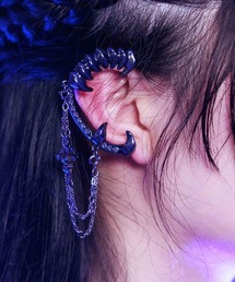 NIBBLE POISON（ニブルポイズン）の「ニブルファングイヤカフ（イヤーカフ）」