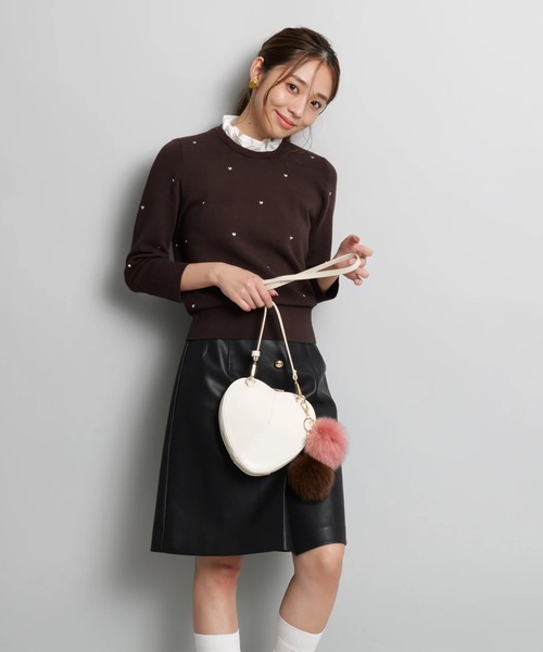 新品、タグ付き❣️ジャスグリッティー　ハート刺繍プルオーバー Newハート刺繍プルオーバー（ニット/セーター）｜JUSGLITTY