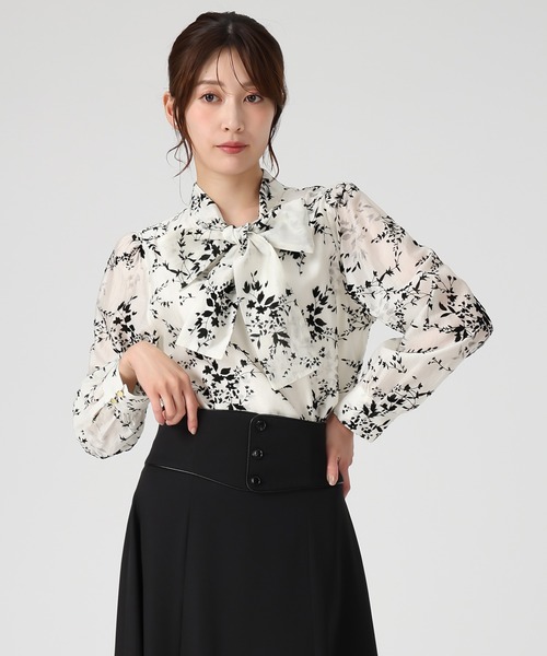 MISCH MASCH(ミッシュマッシュ)の「フロッキーボウタイブラウス(シャツ/ブラウス・レディース・ブラック/ホワイト・フリ-)」の20枚目の写真