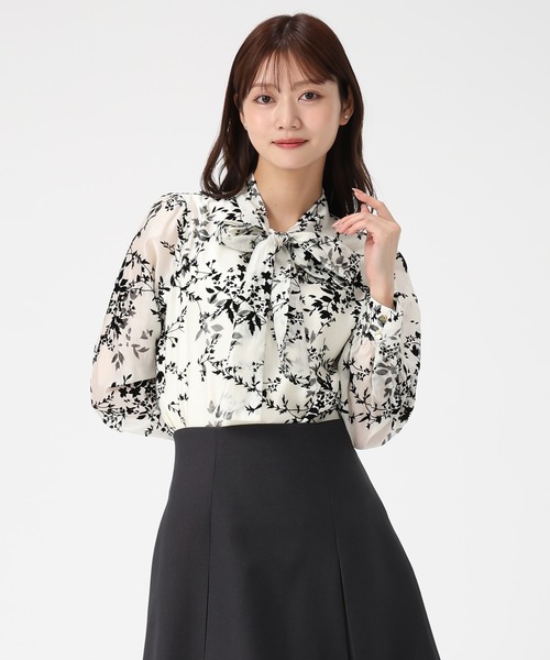 MISCH MASCH(ミッシュマッシュ)の「フロッキーボウタイブラウス(シャツ/ブラウス・レディース・ブラック/ホワイト・フリ-)」の12枚目の写真
