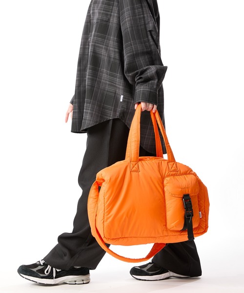 meltum(メルタム)の「PADDING SHOULDER BAG(ショルダーバッグ・メンズ・ブラック/オレンジ/ライトグレー・FREE)」の14枚目の写真