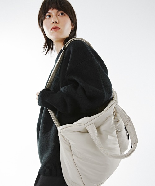 meltum(メルタム)の「PADDING SHOULDER BAG(ショルダーバッグ・メンズ・ブラック/オレンジ/ライトグレー・FREE)」の18枚目の写真