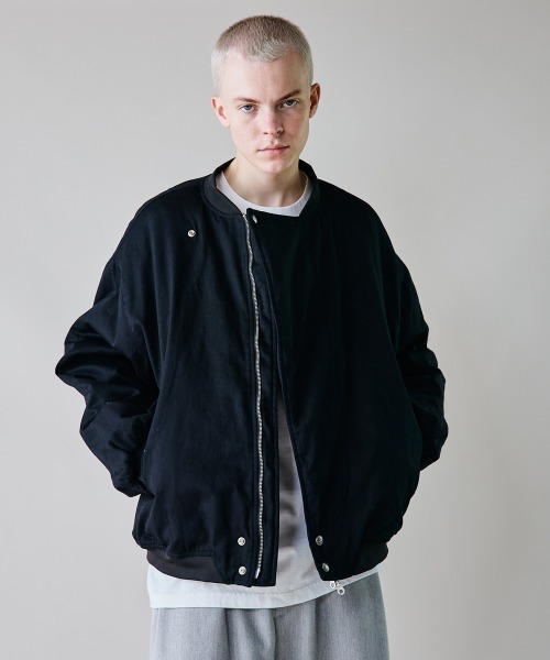 rehacer(レアセル)の「rehacer : Slant Twill Bomber Jacket / スラント ツイル ボンバー ジャケット(ミリタリージャケット・メンズ・ブラック/カーキ・LARGE/MEDIUM/SMALL)」の8枚目の写真