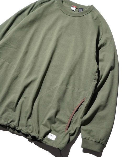 NANGA(ナンガ)の「NANGA / ナンガ ECO HYBRID OVERSIZED L/S TEE エコハイブリッド オーバーサイズ ロングスリーブTシャツ(Tシャツ/カットソー・メンズ・ホワイト/グリーン/ブラック/グレー・MEDIUM/LARGE/X-LARGE/SMALL)」の4枚目の写真