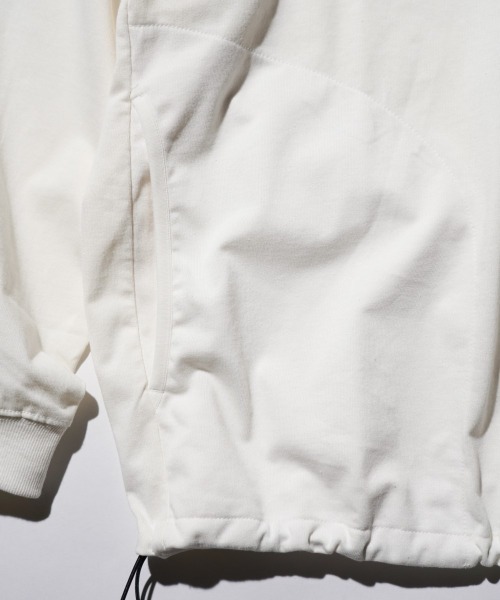 NANGA(ナンガ)の「NANGA / ナンガ ECO HYBRID OVERSIZED L/S TEE エコハイブリッド オーバーサイズ ロングスリーブTシャツ(Tシャツ/カットソー・メンズ・ホワイト/グリーン/ブラック/グレー・MEDIUM/LARGE/X-LARGE/SMALL)」の15枚目の写真