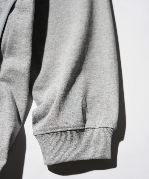 NANGA(ナンガ)の「NANGA / ナンガ ECO HYBRID OVERSIZED L/S TEE エコハイブリッド オーバーサイズ ロングスリーブTシャツ(Tシャツ/カットソー・メンズ・ホワイト/グリーン/ブラック/グレー・MEDIUM/LARGE/X-LARGE/SMALL)」の20枚目の写真