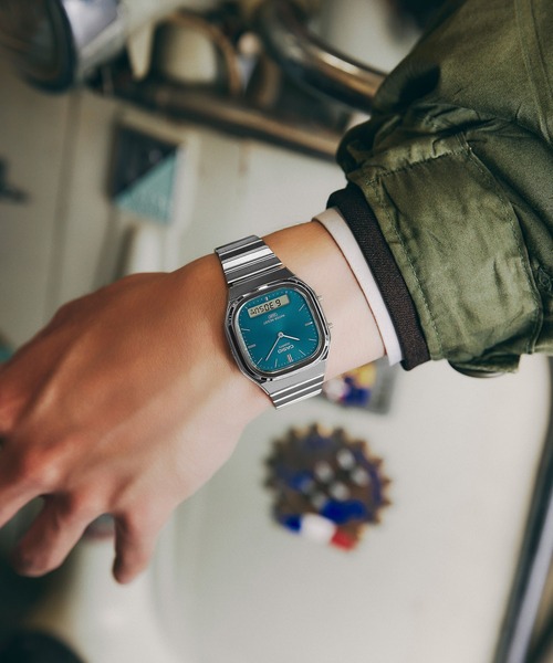 CASIO CLASSIC / AQ-240E-3AJF（アナログ腕時計）｜CASIO
