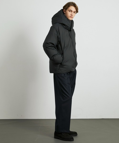 UNITED TOKYO（ユナイテッドトウキョウ）の「≪再入荷なし残りわずか≫超撥水CLOUD TEX 2WAY マイクロリップダウン　｜２WAY/撥水/防寒/冬服/大人気/スタンド/フード/通勤（ダウンジャケット/コート・メンズ・ブラウン/ダークグレー/ブラック・1/2/3）」の7枚目の写真