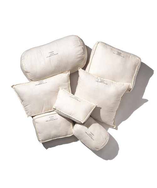 PUEBCO（プエブコ）の「BAG SHAPER PILLOW Rectangle Large（クッション/クッションカバー・メンズ・キナリ・LARGE）」の4枚目の写真