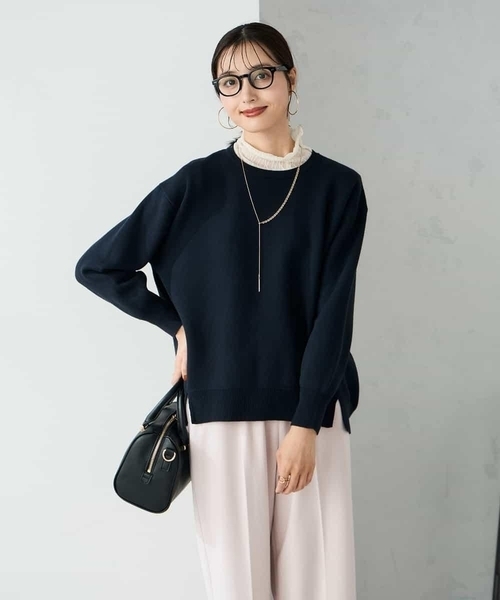 a.v.v(アーヴェヴェ)の「スウェットライクニット(ニット/セーター・レディース・ネイビー/ライトグレー/アイボリー/ライトピンク・36/40/38)」の4枚目の写真