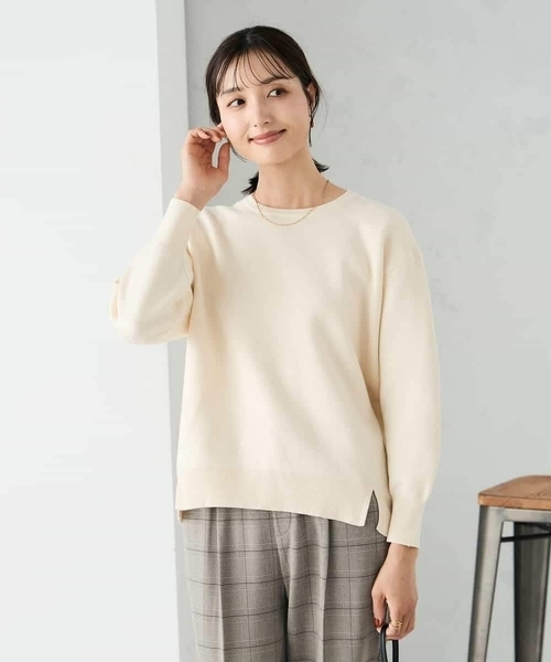 a.v.v(アーヴェヴェ)の「スウェットライクニット(ニット/セーター・レディース・ネイビー/ライトグレー/アイボリー/ライトピンク・36/40/38)」の8枚目の写真