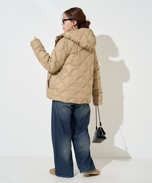 FREAK'S STORE(フリークスストア)の「TAION/タイオン CITY PACKABLE HOOD DOWN JKT/シティパッカブルフードダウンジャケット(ダウンジャケット/コート・レディース・ブラック/オリーブ/キャメル・LARGE/MEDIUM)」の13枚目の写真