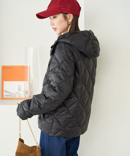 FREAK'S STORE(フリークスストア)の「TAION/タイオン CITY PACKABLE HOOD DOWN JKT/シティパッカブルフードダウンジャケット(ダウンジャケット/コート・レディース・ブラック/オリーブ/キャメル・LARGE/MEDIUM)」の16枚目の写真