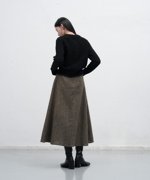 GENERAL IDEA(ジェネラルアイデア)の「【GENERAL IDEA】ブークレラメニットカーディガン / METAL MIX BOUCLE CARDIGAN(カーディガン/ボレロ・レディース・ブラック/ブラウン・L/M/S)」の4枚目の写真